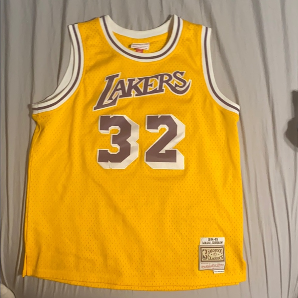 magic Johnson stitched Mitchell and ness jersey